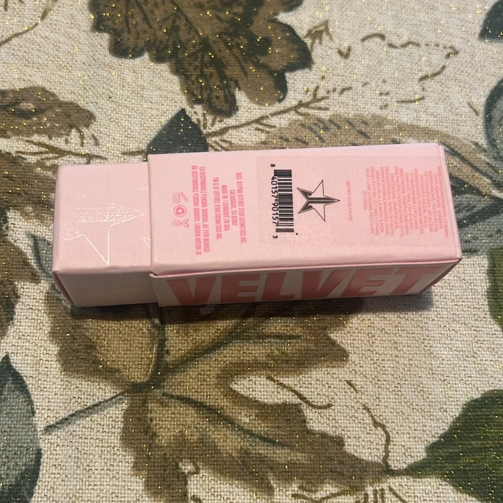 JEFFREE STAR Velvet Trap Matte Lipstick - DOMINATRIX *NIB*